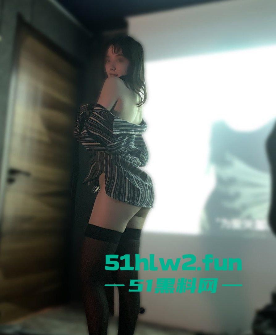 爱情有没有所谓的忠诚，只能看母狗是否经得住诱惑，完美调教的前妻出轨被老公怒曝母狗的调教历程。-10