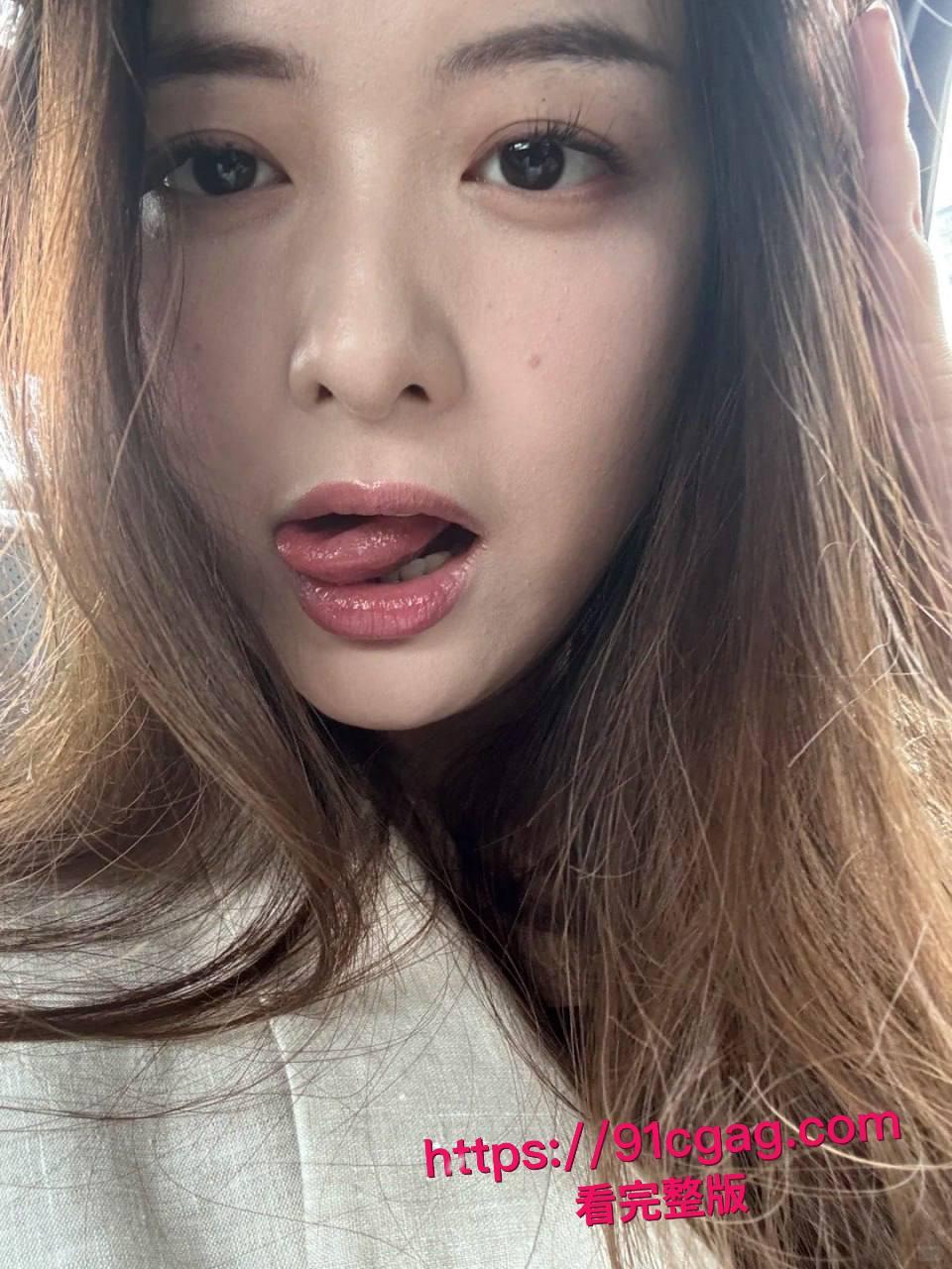 真实迷奸！迷翻酒吧认识的出来寻找刺激的极品少妇，叫上好兄弟一起无套玩弄爆操她！-4