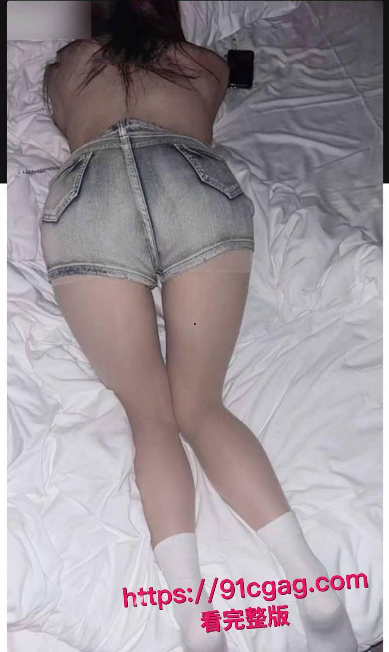 云南大学研究生 刘明明 沉溺SM性爱 打屁股接烟灰 被富二代操到嫩逼红肿羞辱高潮！-11