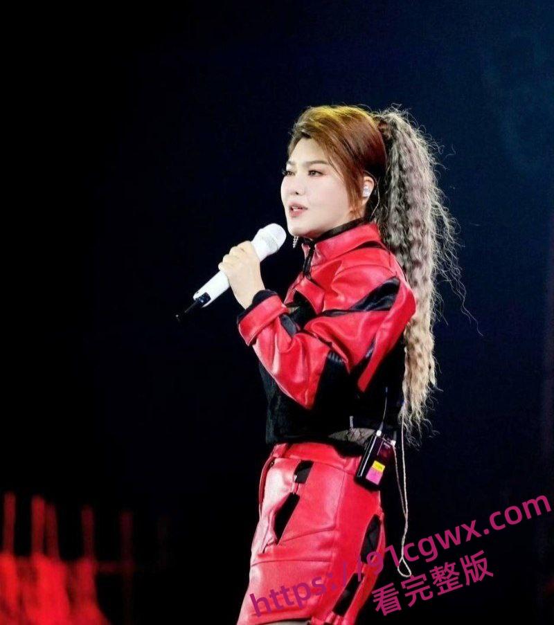 民族歌手乌兰图雅不雅信息曝光 包养团队贝斯手已婚家暴男郝梓杰-7