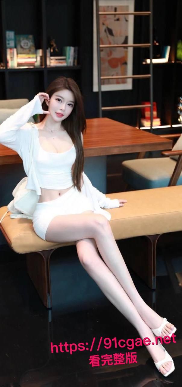 已婚美乳人妻背着老公酒店开房，饥渴到爆棚，一进门就主动戴套骑乘榨精，骚话连篇老司机本色！-5