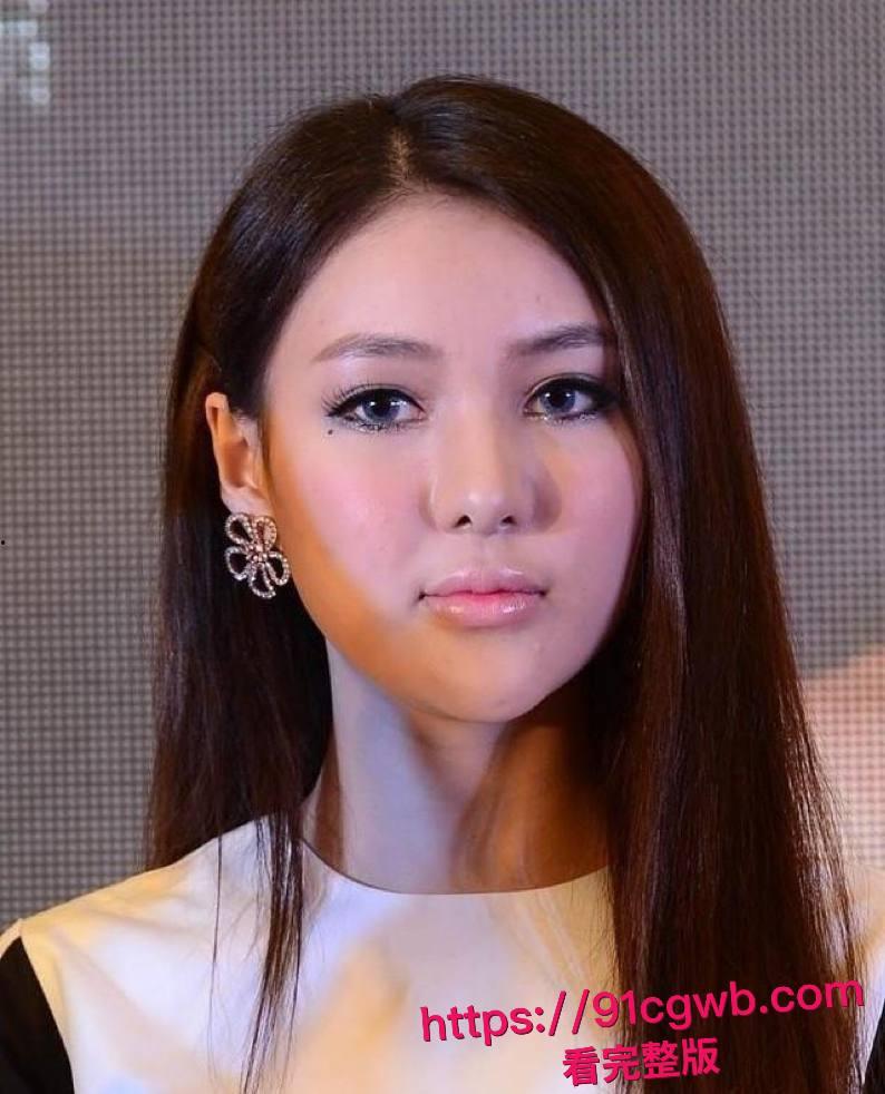 网红鼻祖郭美美冲上抖音热搜榜 出狱两年喜提700万海蓝劳斯莱斯外滩炫富与绝版9分钟卖淫口交性爱视频被曝光-5