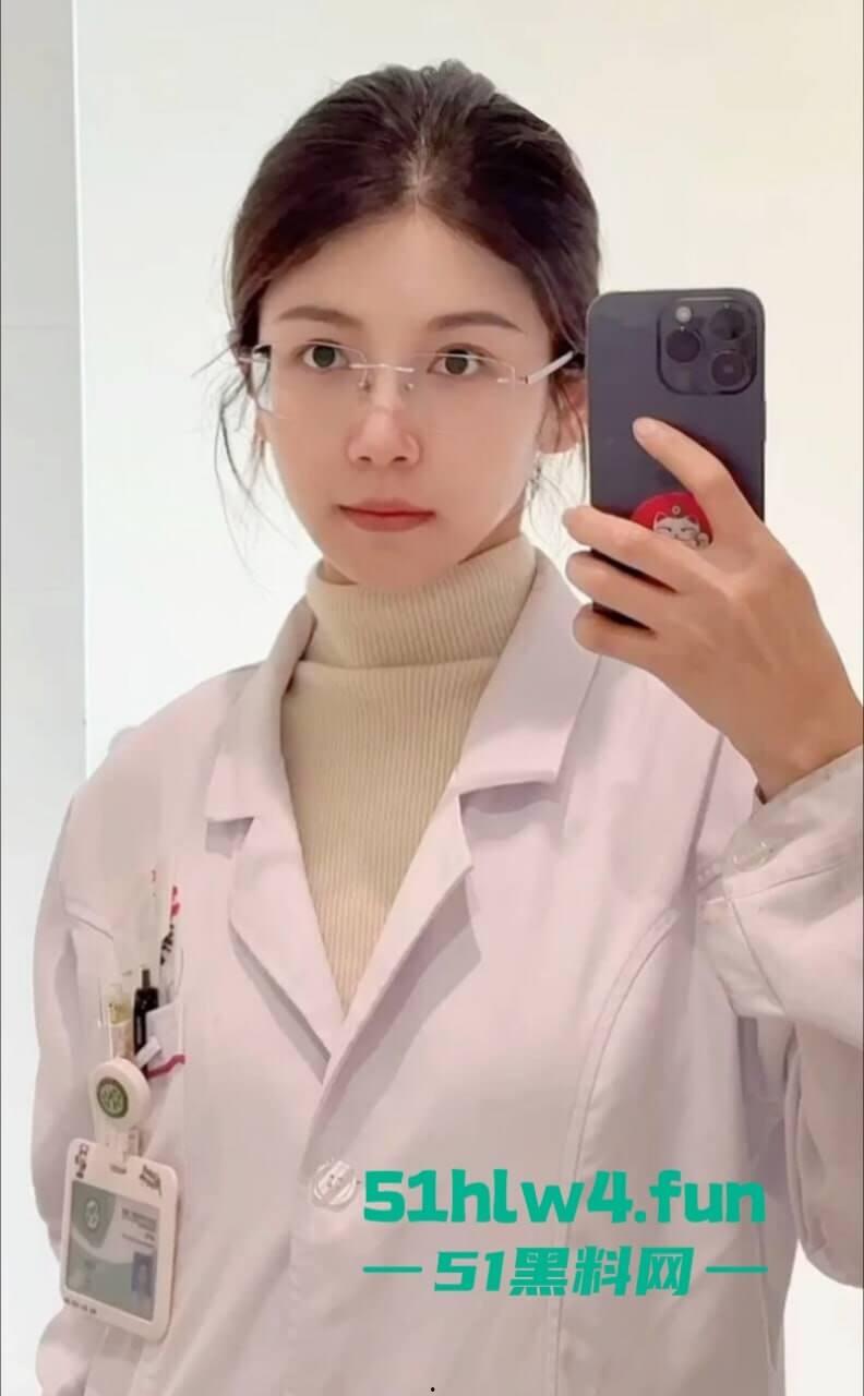 山东医科大学生物学副教授【许铎】婚内出轨自己学生，刚生完孩子3个月就带小三上位！-7