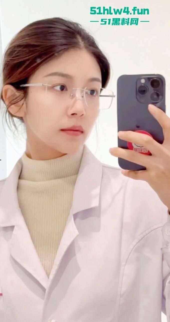 山东医科大学生物学副教授【许铎】婚内出轨自己学生，刚生完孩子3个月就带小三上位！-15