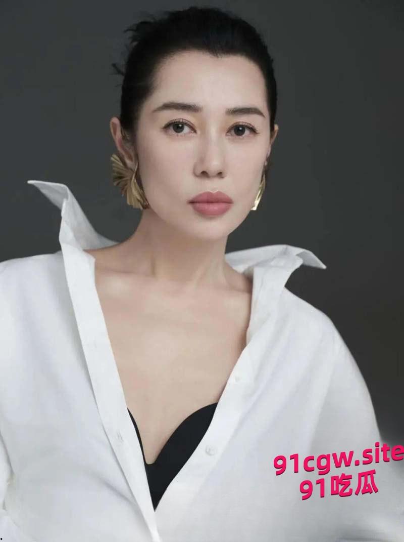 战狼硬核女主余男怒之拳大尺度全裸镜头曝光，让人脸红心跳欲罢不能 #余男裸戏 #国际影星 #怒之拳-5