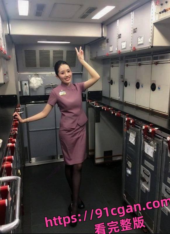 台湾华航前空姐 AudreyNing 性爱视频全网泄密 给男友温柔吹箫非常有做AV女优的天赋！-2