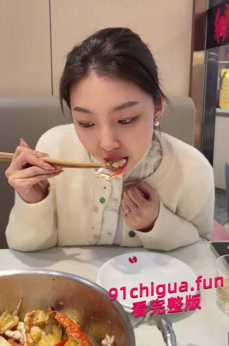 吉林高颜值新娘 任佳雪 婚前私密曝光 丝袜翘臀挑逗前男友-3