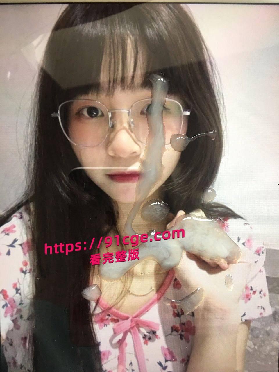 超可爱反差女大学生，鹅蛋脸杏仁眼，皮肤白得像牛奶，私下却是反差婊！不雅视频流出-3